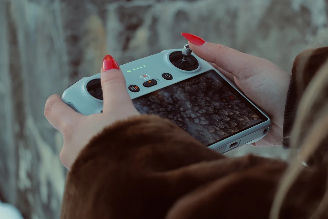 lumos-creation-drone